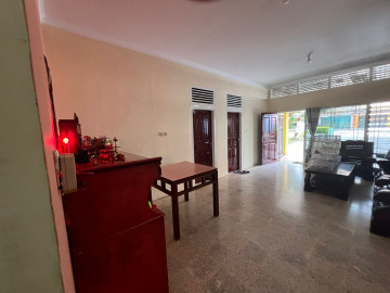 DIJUAL TANAH +  BANGUNAN LAMA DI JL.KENANGA-PEKANBARU