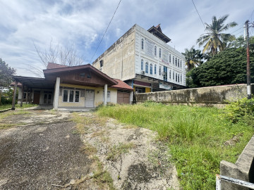 DIJUAL / DISEWAKAN TANAH +RUMAH JL HANGTUAH