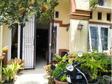 Dijual Rumah Di Jalan Parit Indah - Pekanbaru.