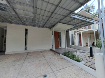 DIJUAL/DISEWAKAN RUMAH CLUSTER MEWAH 2 LANTAI FURNISH LOKASI JL. SOEKARNO HATTA / CITRALAND - PEKANBARU