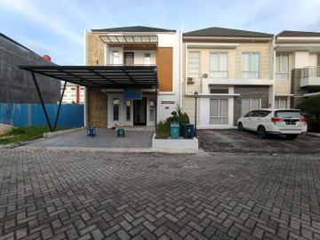 DIJUAL RUMAH CLUSTER MEWAH FURNISHED 2LANTAI LOKASI JL. SRIKANDI - PEKANBARU