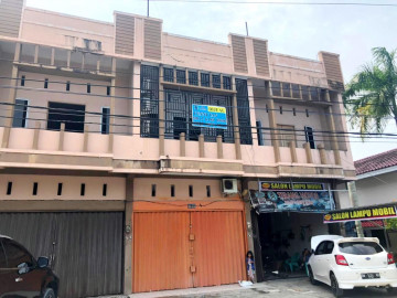 Dijual Ruko 2 Lantai Full Keramik, Jl. Rawamangun, Bukit Raya, Pekanbaru