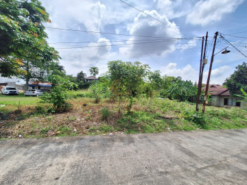 DIJUAL SEBIDANG TANAH KERAS LOKASI DEKAT SUDIRMAN JL.MULYA SARI-PEKANBARU