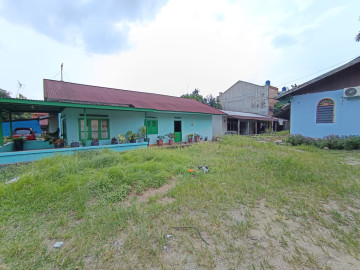 Dijual Tanah & Bangunan di Jl. Kuantan