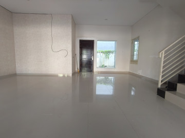 Disewakan Rumah Cluster 2 Lt Lokasi Tengah kota dekat sekolah Kalam Kudus
