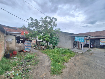 DIJUAL RUMAH DAN 3 UNIT KIOS TEPI JALAN KELAPA SAWIT/HARAPAN RAYA-PEKANBARU