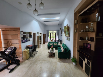 Dijual Rumah Bulatan mewah 2lt Semi Furnished di Jl. Mulya Sari - Pekanbaru