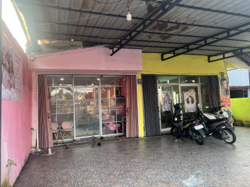 DIJUAL RUMAH GANDENG 1LT LOKASI TEPI JALAN BESAR JL. LETJEND S. PARMAN - PEKANBARU