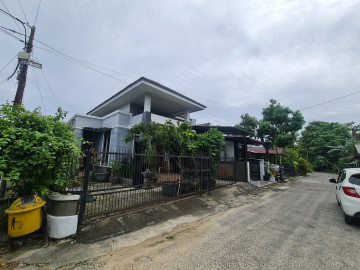 Di jual 1 unit rumah siap huni lokasi jalan srikandi panam