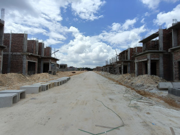Dijual Rumah Cluster Tengah Kota Lokasi Dekat Paus