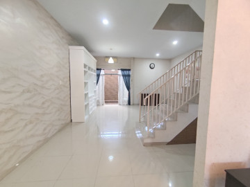 Dijual Rumah Cantik Siap Huni Lokasi JL.Sutomo, Pekanbaru