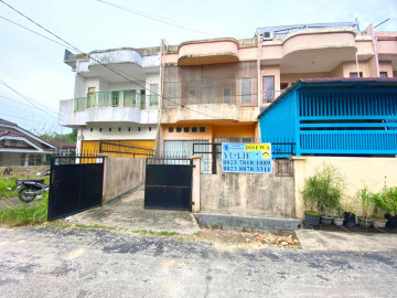 DIJUAL RUMAH 2 LANTAI LUAS LOKASI JL.BAMBU KUNING-PEKANBARU