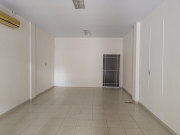 Disewakan Ruko 3 LT Full Keramik Lokasi Jl Teuku Umar - Pekanbaru