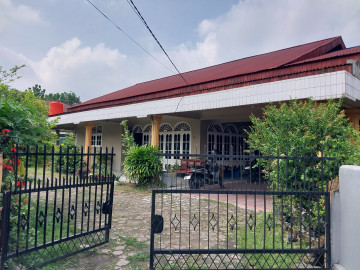 DIJUAL RUMAH SIAP HUNI SEMI FURNISHED & GUDANG AYAM DAERAH JL BELIMBING