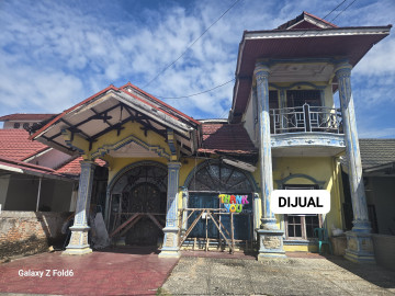 DIJUAL RUMAH CLUSTER 2LT LOKASI DEKAT JL.LOBAK