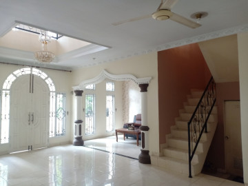 Disewakan Rumah Semi Cluster 2 Lantai di Parit Indah (akses dekat ke Sudirman) - Pekanbaru