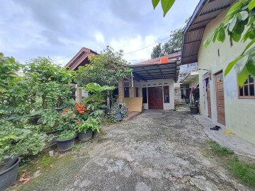 DIJUAL TANAH ADA BANGUNAN LAMA DAN KAMAR KOST LOKASI JL.ARIFIN AHMAD-PEKANBARU