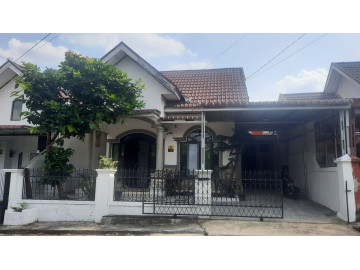 DISEWAKAN RUMAH SIAP HUNI JL DELIMA