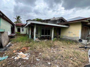 Dijual Tanah Ada Rumah Lama - Alamat Jl Pepaya Dumai Kota