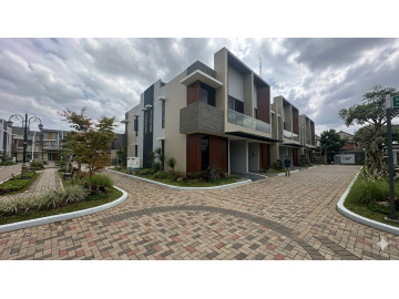 Rumah Cluster Baru Lokasi Strategis 3Lt 4Kt Jakarta Barat
