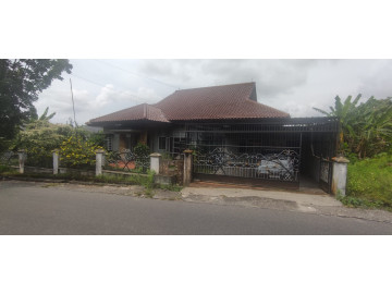 DIJUAL RUMAH 2 LT SIAP HUNI JL.PADANG