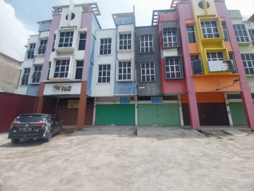 Disewakan Ruko 3lt Full Keramik di Jl. Soekarno Hatta - Pekanbaru