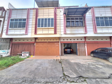 DIJUAL RUKO 2,5 LANTAI FULL FURNISH SANGAT TERAWAT LOKASI DEKAT JALAN RIAU-PEKANBARU