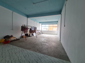 DI JUAL 2 UNIT RUKO GANDENG 3 LANTAI TEPI JALAN RIAU LOKASI STRATEGIS DEKAT MALL CIPUTRA TENGAH KOTA PEKANBARU