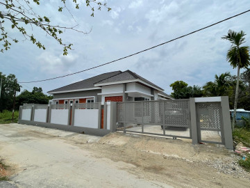 Dijual Rumah Bulatan Mewah Kondisi Baru ada Kolam Renang Pribadi di Arifin Ahmad - Pekanbaru