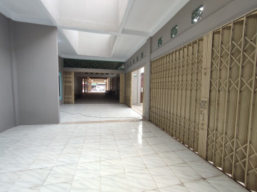 Disewakan Ruko Baru 3 LT Gandeng Jl. Ahmad Yani Pekanbaru