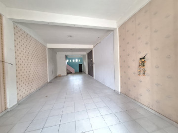 DISEWAKAN 2 UNIT RUKO GANDENG 3 LT SIAP PAKAI LOKASI JL.HANGTUAH-PEKANBARU