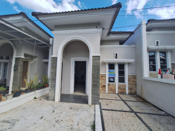 DIJUA RUMAH CLUSTER SIAP HUNI SEMI FURNISH DI DEKAT JL.HANGTUAH-PEKANBARU