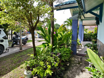 DI JUAL RUMAH DI JALAN GUNUNG RAYA