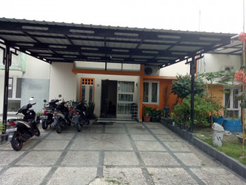 DIJUAL RUMAH JL. SATRIA/KUANTAN REGENCY, BLOCK PARADISE, PEKANBARU