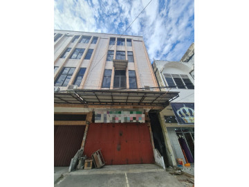Di Jual 1 unit ruko tepi Jalan Lokasi Jendral Sudirman tengah kota Pekanbaru