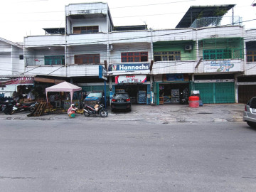 DIJUAL RUKO 3LT LOKASI TEPI JALAN BESAR JL. SUTOMO - PEKANBARU
