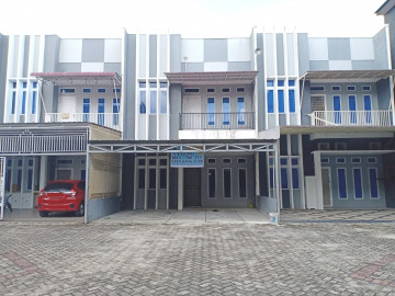 Disewakan rumah 2lt semi cluster siap huni di Jl. Kemuning - Pekanbaru