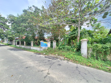 DIJUAL SEBIDANG TANAH KERAS LOKASI JL.MERAK/SUDIRMAN-PEKANBARU