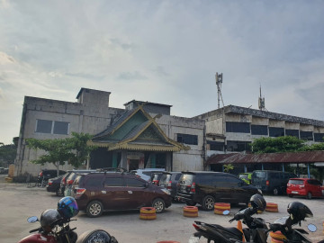 DISEWAKAN GEDUNG / PUB DALAM HOTEL LOKASI JL SUDIRMAN - PEKANBARU