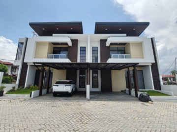 Dijual Rumah Cluster Mewah 2 Lantai Kondisi Baru Lokasi Dekat Jl. Sudirman - Pekanbaru