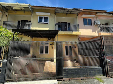 DISEWAKAN RUMAH 2LT DI DAERAH JL.LILI-PEKANBARU
