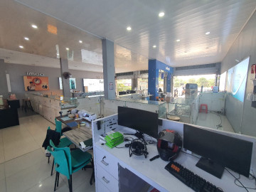 DISEWAKAN RUKO GANDENG 3 LANTAI DI JALAN SOEKARNO HATTA UJUNG - PEKANBARU