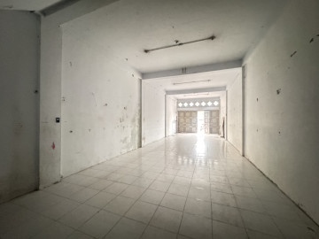 DISEWAKAN RUKO 3 LT KERAMIK JL.HANG TUAH UJUNG