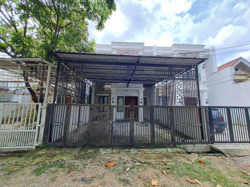 DIJUAL RUMAH 2 LT LOKASI DI JL.LOBAK-PEKANBARU