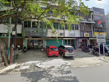 DIJUAL RUKO 3 LANTAI COCOK BUAT USAHA LOKASI JALAN M.YAMIN - PEKANBARU