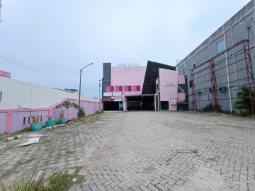 Di sewakan tempat cuci mobil di Pekanbaru lokasi sangat strategis