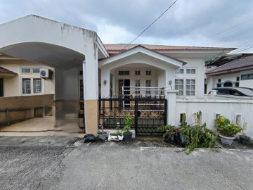 DI JUAL RUMAH JL SUTOMO