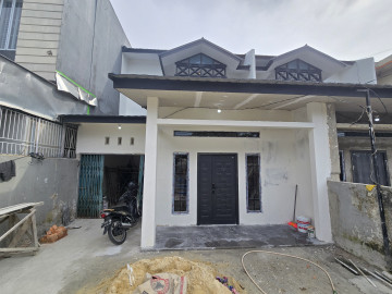 DIJUAL RUMAH 2 LANTAI DALAM KOTA LOKASI DEKAT JL.RIAU-PEKANBARU