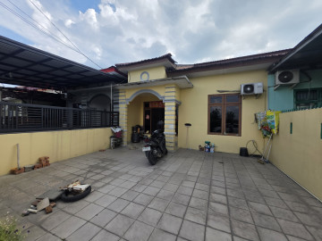 Di jual rumah cluster siap huni lokasi Jalan Riau Ujung tengah kota Pekanbaru