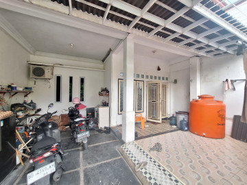 DIJUAL RUMAH 2 LANTAI + KAMAR KOST DI PERUMAHAN JUNDUL LAMA-PEKANBARU